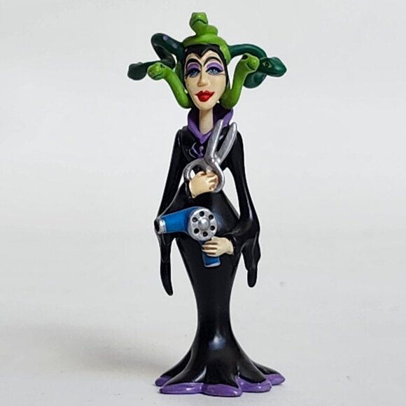 2005 Hallmark Keepsake Hauntington Collection Ivana Hacketoff Halloween ornament - Picture 2 of 10